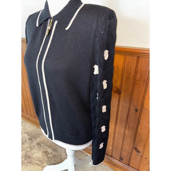 Womens St. John Black Full Zip Sweater Blazer Pink Trim Gold Zipper Size‎ 6 - Picture 3 of 11